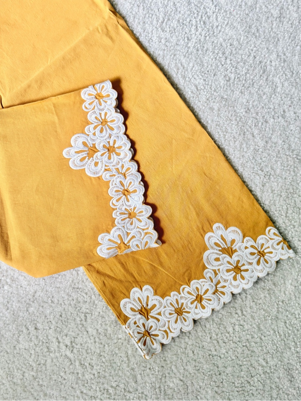 Anthropologie Maeve Colette yellow Wide-Leg Pants w/ White embroidery- size 27 - Picture 7 of 8